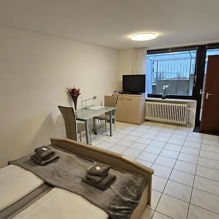 Kleine Ferienwohnung Beim Landgasthof Schoenblick * Бад-Херренальб